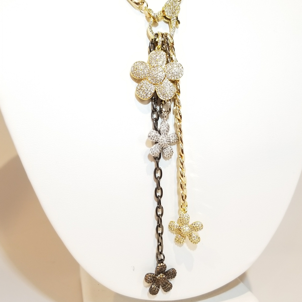 Bouquet of Flowers Statement Necklace NEW - Picture 3 of 10